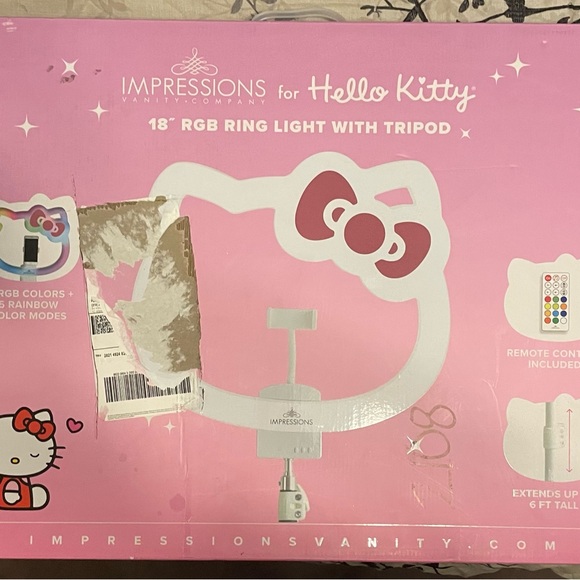 Hello Kitty® 18” RGB Ring Light with Tripod - Picture 5 of 6